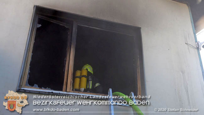 20200606 Brand in einem Tribuswinkler Einfamilienhaus Foto: © Stefan Schneider BFK Baden 20200606 Brand in einem Tribuswinkler Einfamilienhaus Foto: © Stefan Schneider BFK Baden