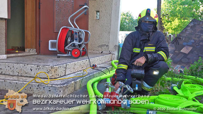 20200606 Brand in einem Tribuswinkler Einfamilienhaus Foto: © Stefan Schneider BFK Baden 20200606 Brand in einem Tribuswinkler Einfamilienhaus Foto: © Stefan Schneider BFK Baden