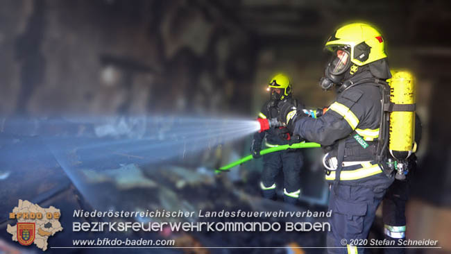 20200606 Brand in einem Tribuswinkler Einfamilienhaus Foto: © Stefan Schneider BFK Baden 20200606 Brand in einem Tribuswinkler Einfamilienhaus Foto: © Stefan Schneider BFK Baden