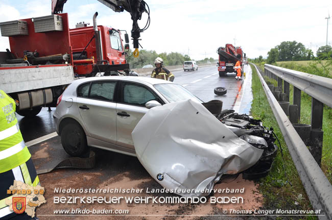 20200610 Verkehrsunfall auf der A3 bei Ebreichsdorf West Foto: © Thomas Lenger Monatsrevue.at 20200610 Verkehrsunfall auf der A3 bei Ebreichsdorf West Foto: © Thomas Lenger Monatsrevue.at