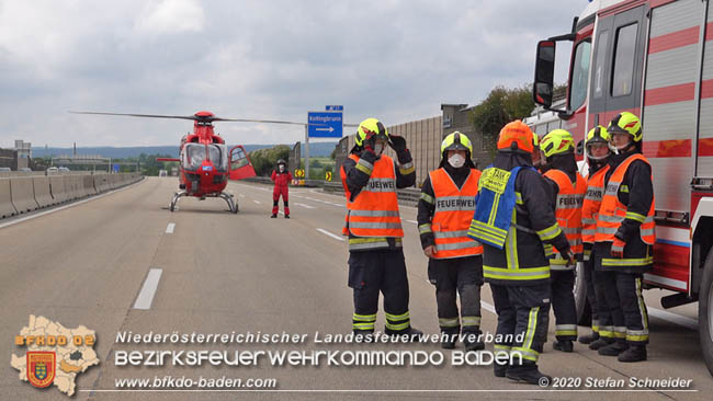 20200611 Verkehrsunfall mit 8 Verletzten auf der A2 bei Kottingbrunn RFB Sd   Foto:  Stefan Schneider BFK Baden