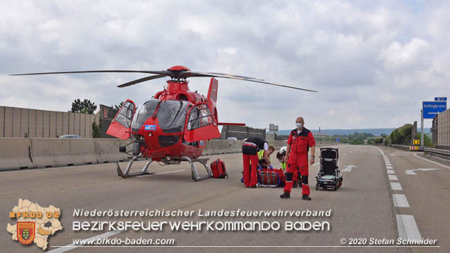 20200611 Verkehrsunfall mit 8 Verletzten auf der A2 bei Kottingbrunn RFB Sd   Foto:  Stefan Schneider BFK Baden