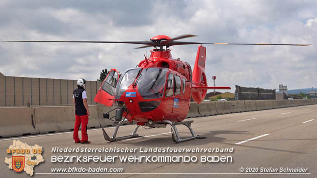 20200611 Verkehrsunfall mit 8 Verletzten auf der A2 bei Kottingbrunn RFB Sd   Foto:  Stefan Schneider BFK Baden