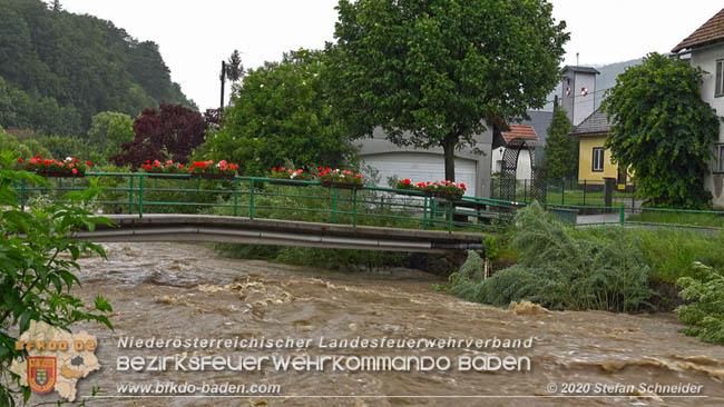 20200621 Hochwasserfhrende Schwechat und starke Regenflle Raum Klausen-Leopoldsdorf  Fotos:  Stefan Schneider