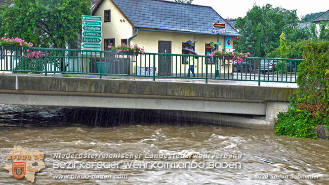 20200621 Hochwasserfhrende Schwechat und starke Regenflle Raum Klausen-Leopoldsdorf  Fotos:  Stefan Schneider