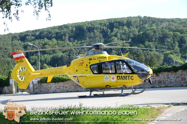 20200627 Eine schwerverletzte Person nach Explosion einer Sauerstoffflasche in Stv.Veit/Triesting Foto: © Thomas Lenger Monatsrevue.at 20200627 Eine schwerverletzte Person nach Explosion einer Sauerstoffflasche in Stv.Veit/Triesting Foto: © Thomas Lenger Monatsrevue.at