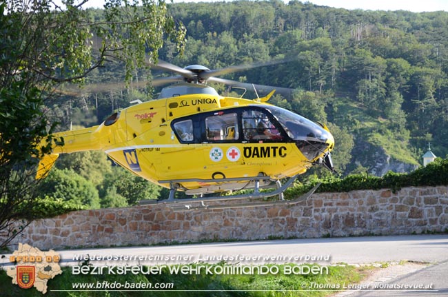 20200627 Eine schwerverletzte Person nach Explosion einer Sauerstoffflasche in Stv.Veit/Triesting Foto: © Thomas Lenger Monatsrevue.at 20200627 Eine schwerverletzte Person nach Explosion einer Sauerstoffflasche in Stv.Veit/Triesting Foto: © Thomas Lenger Monatsrevue.at