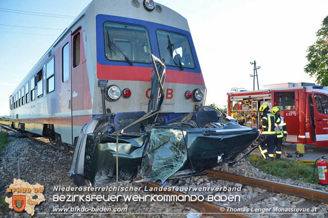 20200629 Pkw von Aspangbahn erfasst in Tattendorf Foto: © Thomas Lenger Monatsrevue.at 20200629 Pkw von Aspangbahn erfasst in Tattendorf Foto: © Thomas Lenger Monatsrevue.at