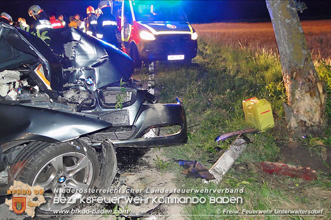 20200704 Schwerer Verkehrsunfall auf der L4043 bei Unterwaltersdorf  Foto:  Freiwillige Feuerwehr Unterwaltersdorf 