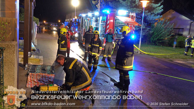 20200725 Kellerbrand in Pottendorf Fotos: © Stefan Schneider BFK Baden 20200725 Kellerbrand in Pottendorf Fotos: © Stefan Schneider BFK Baden