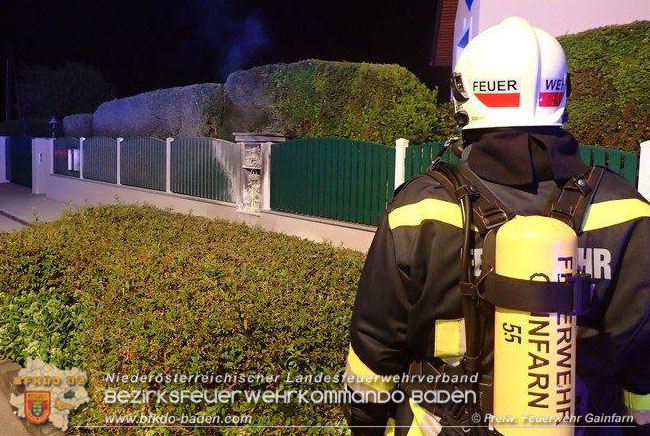 20200726 Brand eines Strom Hausanschlusskasten in Gainfarn Foto: © Freiwillige Feuerwehr Gainfarn 20200726 Brand eines Strom Hausanschlusskasten in Gainfarn Foto: © Freiwillige Feuerwehr Gainfarn