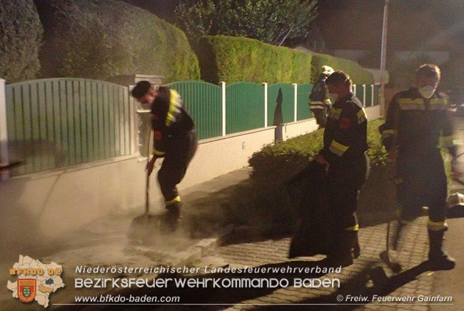20200726 Brand eines Strom Hausanschlusskasten in Gainfarn Foto: © Freiwillige Feuerwehr Gainfarn 20200726 Brand eines Strom Hausanschlusskasten in Gainfarn Foto: © Freiwillige Feuerwehr Gainfarn