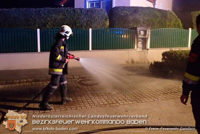 20200726 Brand eines Strom Hausanschlusskasten in Gainfarn Foto: © Freiwillige Feuerwehr Gainfarn 20200726 Brand eines Strom Hausanschlusskasten in Gainfarn Foto: © Freiwillige Feuerwehr Gainfarn