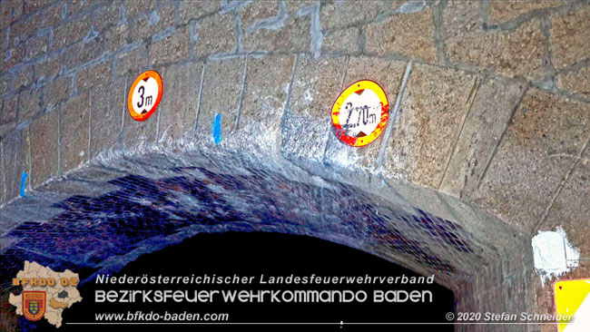 20200820 Kleintransporter prallt gegen Wasserleitungsunterführung in Pfaffstätten Foto: © Stefan Schneider 20200820 Kleintransporter prallt gegen Wasserleitungsunterführung in Pfaffstätten Foto: © Stefan Schneider