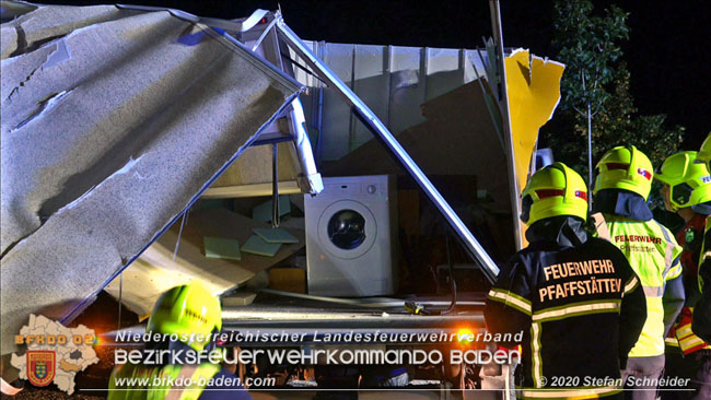 20200820 Kleintransporter prallt gegen Wasserleitungsunterfhrung in Pfaffsttten  Foto:  Stefan Schneider