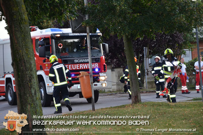 20200831 Kleintransporter verunfallt im Ortsgebiet Oberwaltersdorf  Fotos:  Thomas Lenger Monatsrevue.at