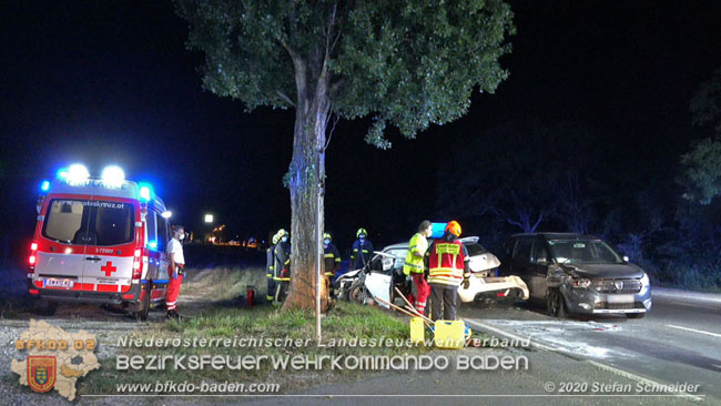 20200904 Verkehrsunfall auf der B210 im Freilandgebiet von Tribuswinkel  Foto:  Stefan Schneider