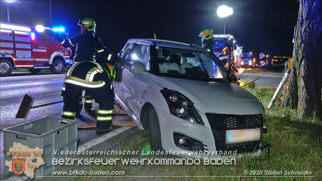 20200904 Verkehrsunfall auf der B210 im Freilandgebiet von Tribuswinkel  Foto:  Stefan Schneider