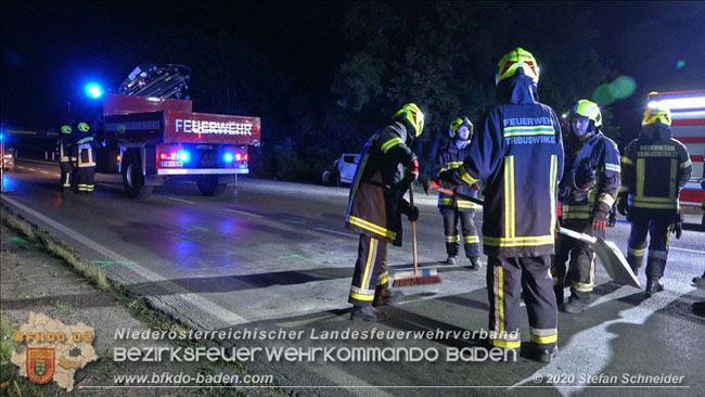 20200904 Verkehrsunfall auf der B210 im Freilandgebiet von Tribuswinkel  Foto:  Stefan Schneider