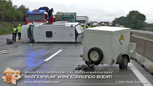 20200928 Verkehrsunfall auf der A2 Hhe Traiskirchen  Fotos:  Stefan Schneider BFK Baden