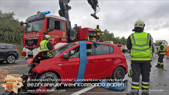 20200928 Verkehrsunfall auf der A2 Hhe Traiskirchen  Fotos:  Stefan Schneider BFK Baden