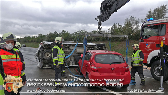 20200928 Verkehrsunfall auf der A2 Hhe Traiskirchen  Fotos:  Stefan Schneider BFK Baden