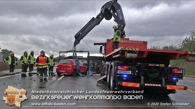 20200928 Verkehrsunfall auf der A2 Hhe Traiskirchen  Fotos:  Stefan Schneider BFK Baden