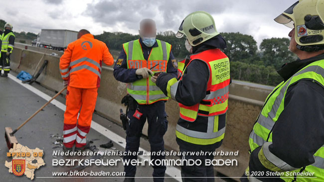 20200928 Verkehrsunfall auf der A2 Höhe Traiskirchen Fotos: © Stefan Schneider BFK Baden 20200928 Verkehrsunfall auf der A2 Höhe Traiskirchen Fotos: © Stefan Schneider BFK Baden