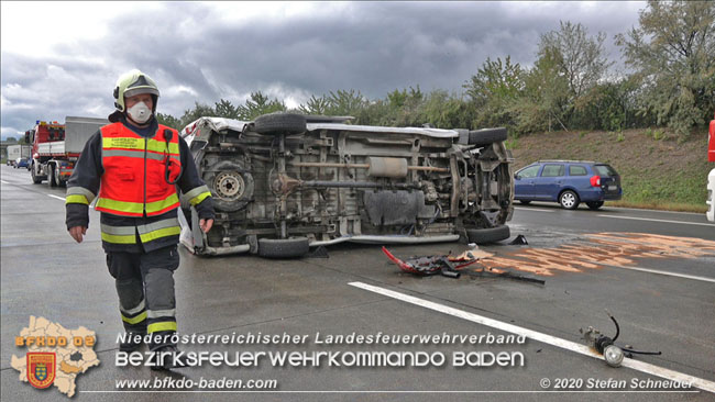 20200928 Verkehrsunfall auf der A2 Hhe Traiskirchen  Fotos:  Stefan Schneider BFK Baden