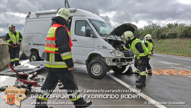 20200928 Verkehrsunfall auf der A2 Hhe Traiskirchen  Fotos:  Stefan Schneider BFK Baden