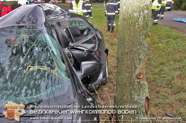 20200928 Verkehrsunfall Mllersdorf - Mnchendorf  Fotos:  Hans Dietl FF Mllersdorf