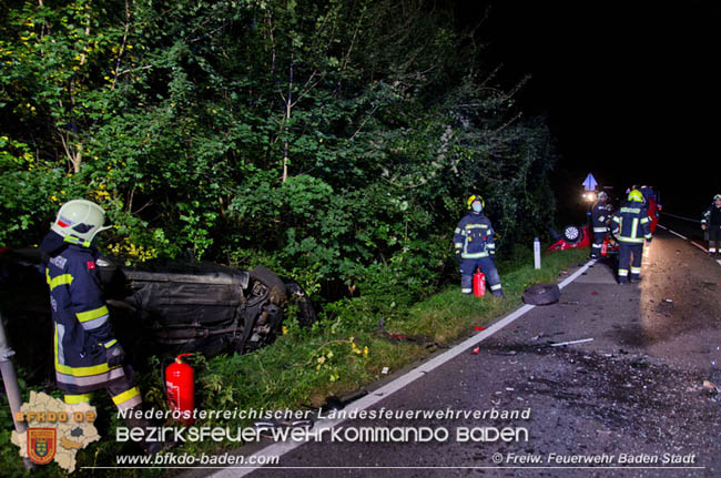 20201007 Verkehrsunfall auf der LB210 im Helenental  Foto: © FF Baden-Stadt 