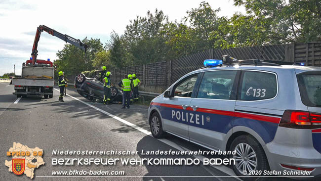 20201009 Schwerer Verkehrsunfall auf der A2 zwischen Leobersdorf und Wllersdorf  Foto:  Stefan Schneider BFK BADEN