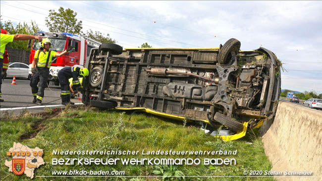 20201009 Schwerer Verkehrsunfall auf der A2 zwischen Leobersdorf und Wllersdorf  Foto:  Stefan Schneider BFK BADEN