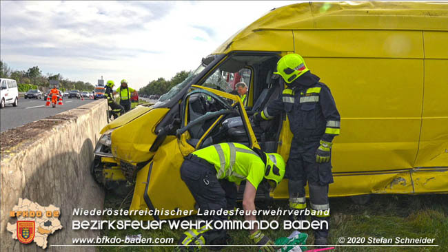 20201009 Schwerer Verkehrsunfall auf der A2 zwischen Leobersdorf und Wllersdorf  Foto:  Stefan Schneider BFK BADEN