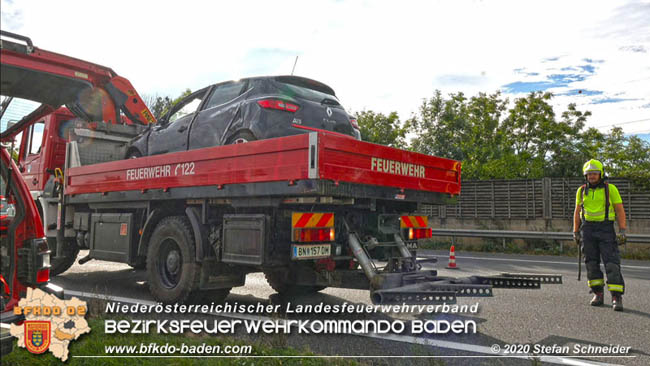 20201009 Schwerer Verkehrsunfall auf der A2 zwischen Leobersdorf und Wllersdorf  Foto:  Stefan Schneider BFK BADEN