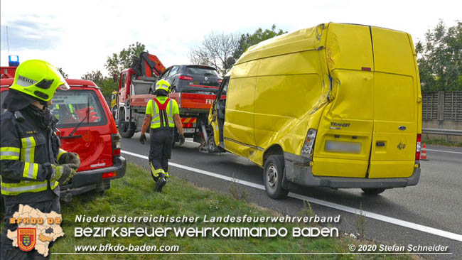 20201009 Schwerer Verkehrsunfall auf der A2 zwischen Leobersdorf und Wllersdorf  Foto:  Stefan Schneider BFK BADEN