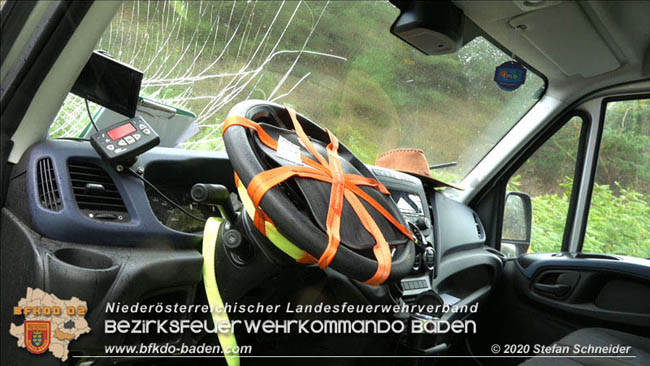 20201014 Verkehrsunfall auf der A21 zwischen Mayerling und Heiligenkreuz Foto: © Stefan Schneider 20201014 Verkehrsunfall auf der A21 zwischen Mayerling und Heiligenkreuz Foto: © Stefan Schneider