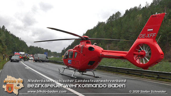 20201014 Verkehrsunfall auf der A21 zwischen Mayerling und Heiligenkreuz  Foto:  Stefan Schneider 