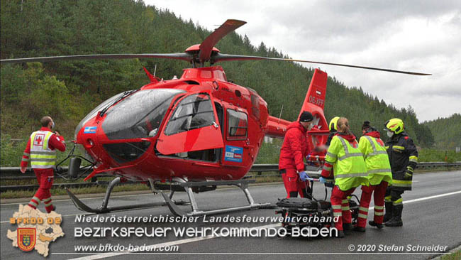 20201014 Verkehrsunfall auf der A21 zwischen Mayerling und Heiligenkreuz  Foto:  Stefan Schneider 