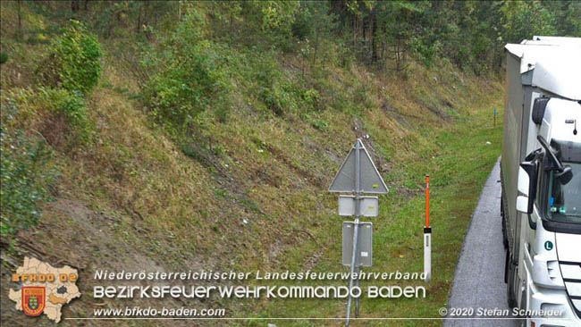 20201014 Verkehrsunfall auf der A21 zwischen Mayerling und Heiligenkreuz Foto: © Stefan Schneider 20201014 Verkehrsunfall auf der A21 zwischen Mayerling und Heiligenkreuz Foto: © Stefan Schneider