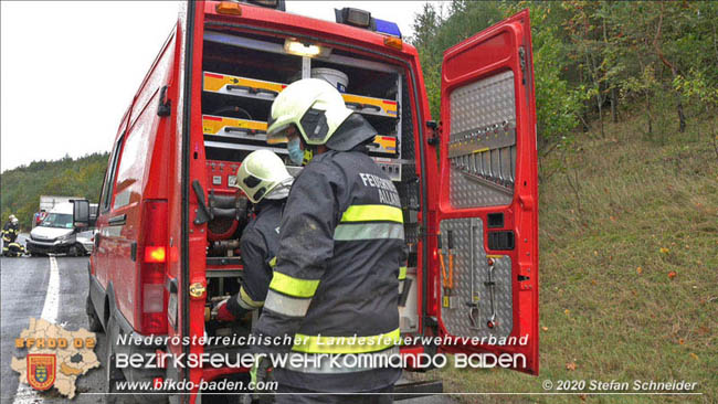 20201014 Verkehrsunfall auf der A21 zwischen Mayerling und Heiligenkreuz  Foto:  Stefan Schneider 