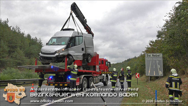 20201014 Verkehrsunfall auf der A21 zwischen Mayerling und Heiligenkreuz  Foto:  Stefan Schneider 