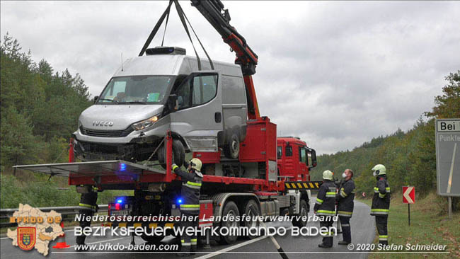 20201014 Verkehrsunfall auf der A21 zwischen Mayerling und Heiligenkreuz  Foto:  Stefan Schneider 