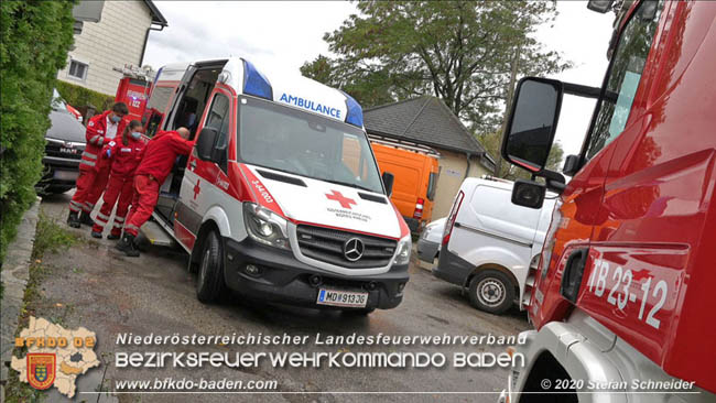 20201014 Untersttzung Rettungsdienst bei Arbeitsunfall Mllersdorf/Guntramsdorf  Fotos:  Stefan Schneider BFK BADEN