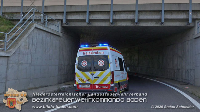 20201105 Verkehrsunfall in der Auffahrtsrampe der Autobahnanschlussstelle Kottingbrunn Richtung Wien  Foto:  Stefan Schneider BFK BADEN