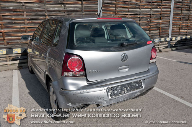 20201105 Verkehrsunfall in der Auffahrtsrampe der Autobahnanschlussstelle Kottingbrunn Richtung Wien  Foto:  Stefan Schneider BFK BADEN