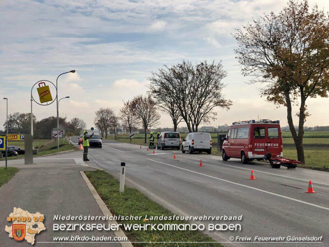 20201114 Verkehrsunfall auf der LB17 in Günselsdorf Foto: © Christopher Neumayer FF Günselsdorf 20201114 Verkehrsunfall auf der LB17 in Günselsdorf Foto: © Christopher Neumayer FF Günselsdorf