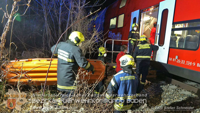 20201205 Unfall auf der Sdbahnstrecke bei Kottingbrunn  Foto:  Stefan Schneider BFKDO BADEN