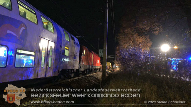 20201205 Unfall auf der Sdbahnstrecke bei Kottingbrunn  Foto:  Stefan Schneider BFKDO BADEN